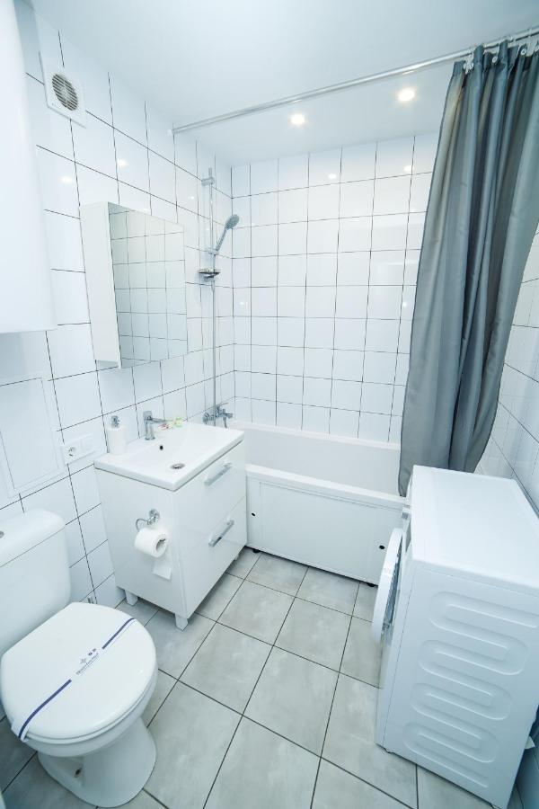 Tf Apartment Двокімнатні Апартаменти В Центрі Міста Poltava Exterior foto